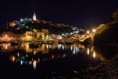 Davor Malnar, Vrbnik noću