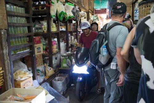 Džeraldina Kuzminski, Spoji nespojivo